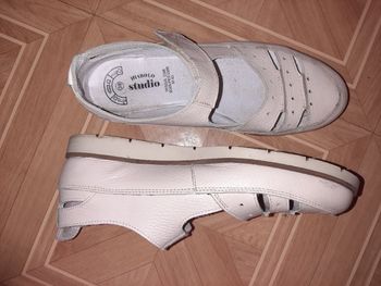 Chaussure ajourées cuir beige 39