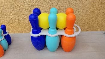 Jeu de quilles en plastique