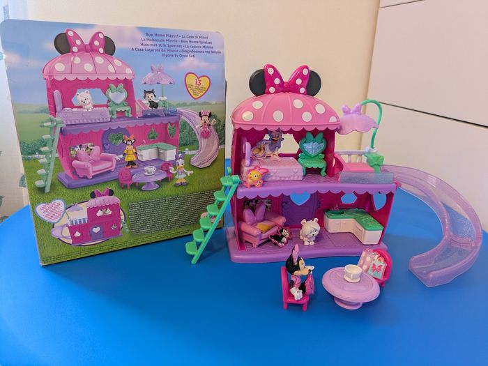 Maison de Minnie et accessoires