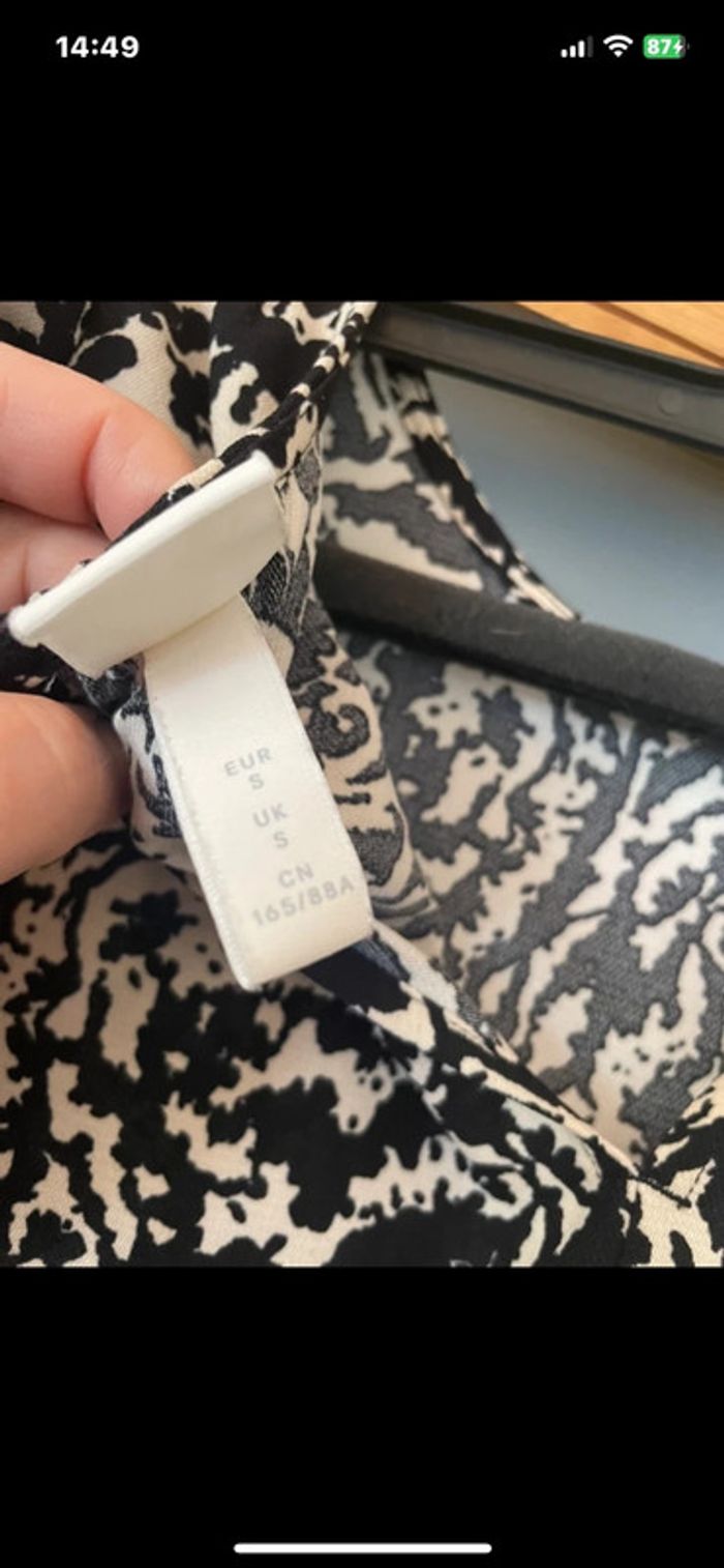 Belle robe imprimé noir et blanc taille S - photo numéro 6