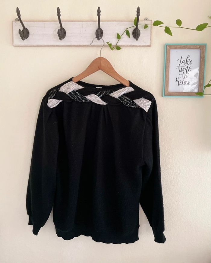 #Pull noir 🍀 - photo numéro 3