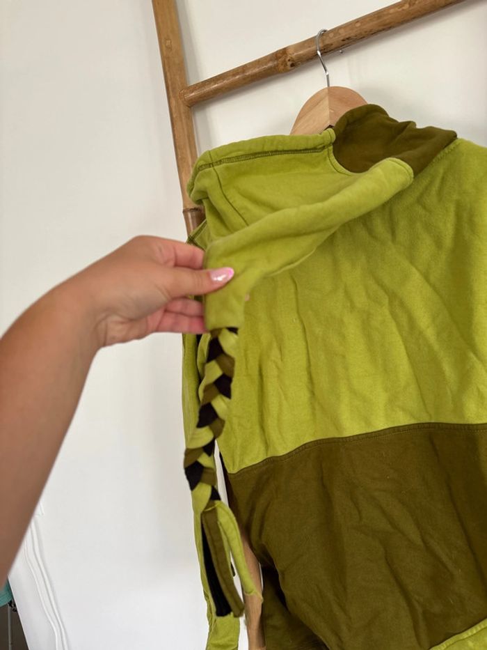 Veste verte avec capuche lutin - photo numéro 7