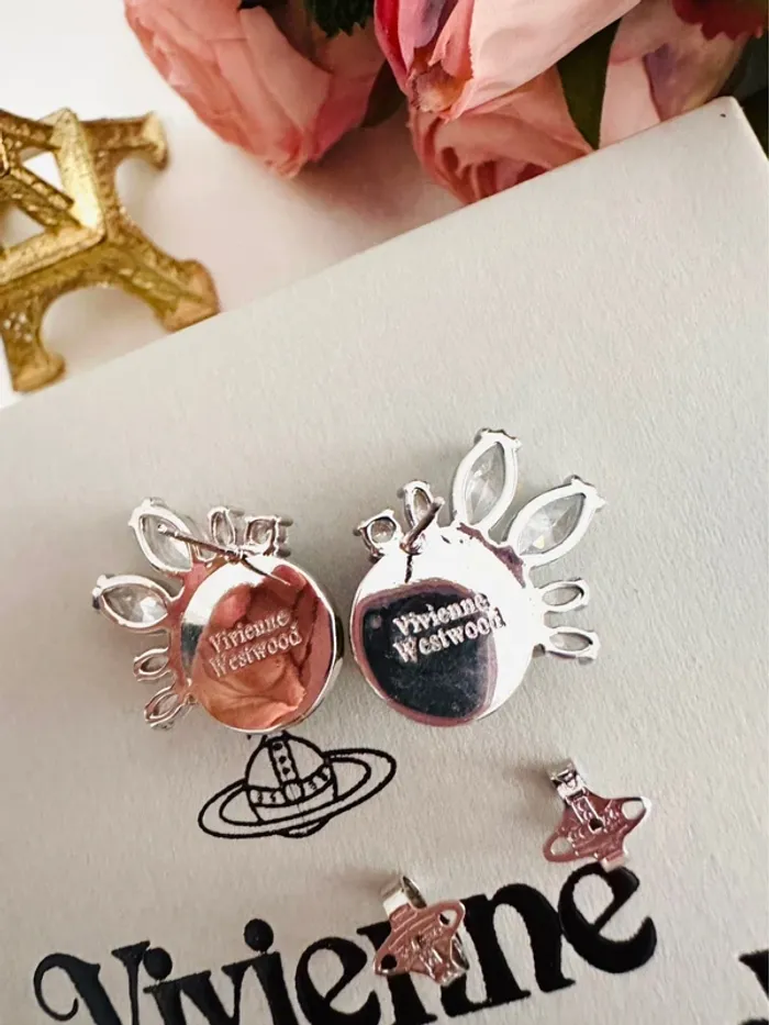 🪐Boucles d’oreilles Vivienne Westwood - photo numéro 7