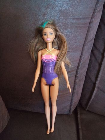 Jolie Barbie "Mattel" (Indonésie)
