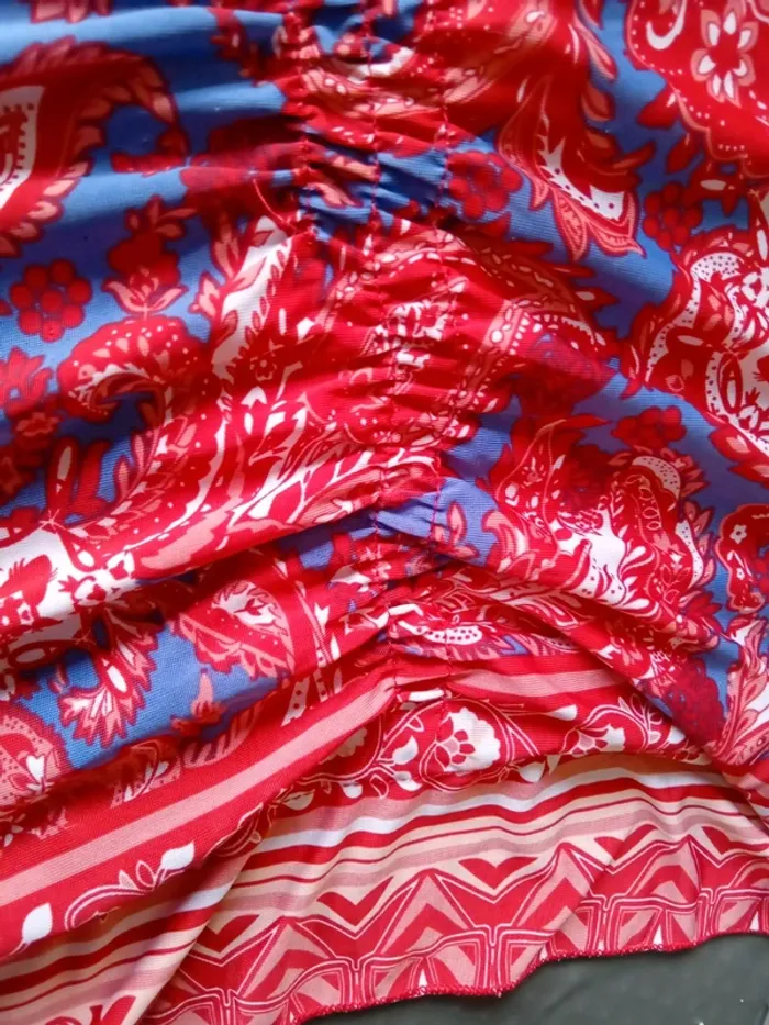Tunique poncho manches papillon volantées motif floral rouge femme Taille 2 Toumaï - photo numéro 19
