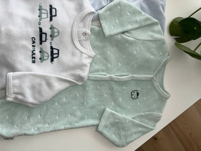Lot de 3 pyjamas taille 3 mois - photo numéro 8