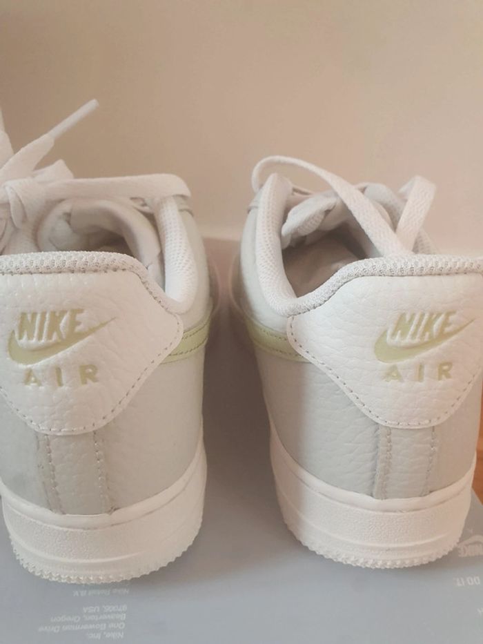 Nike Air Force 1 (36.5) - photo numéro 7