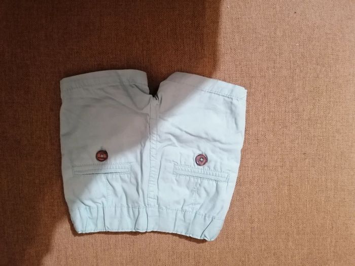 Short bleu, mes petits cailloux, 18 mois - photo numéro 2