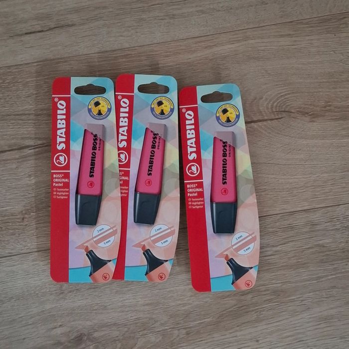 Lot de 3 stabilos surligneurs neufs rose