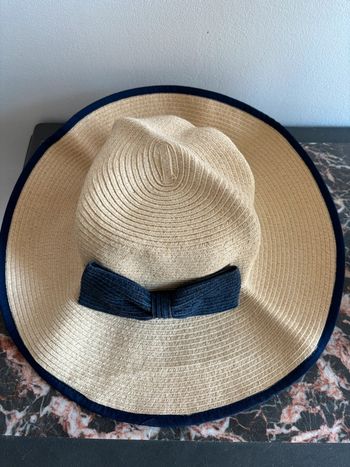 Chapeau neuf