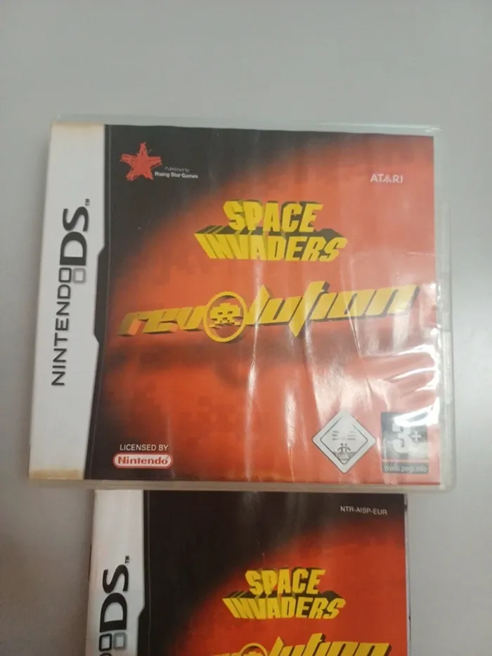 Space Invaders Revolution Nintendo DS - photo numéro 2