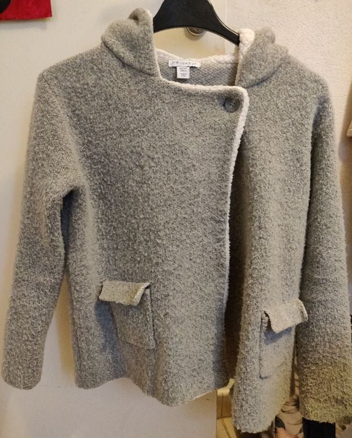 Gilet épais à capuche