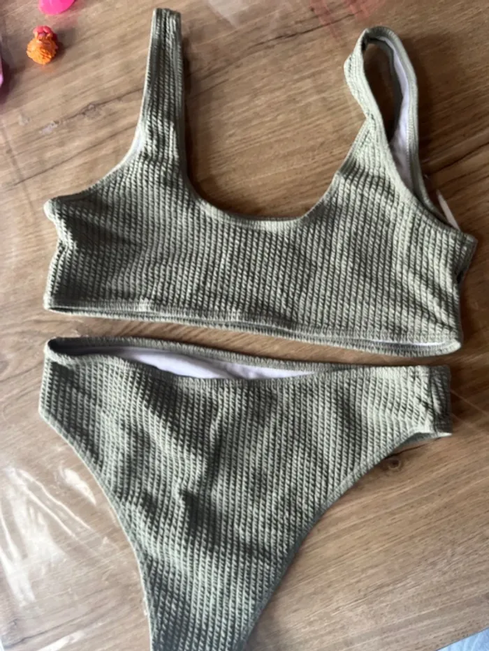 Maillot de bain 2 pièces femme neuf - photo numéro 4