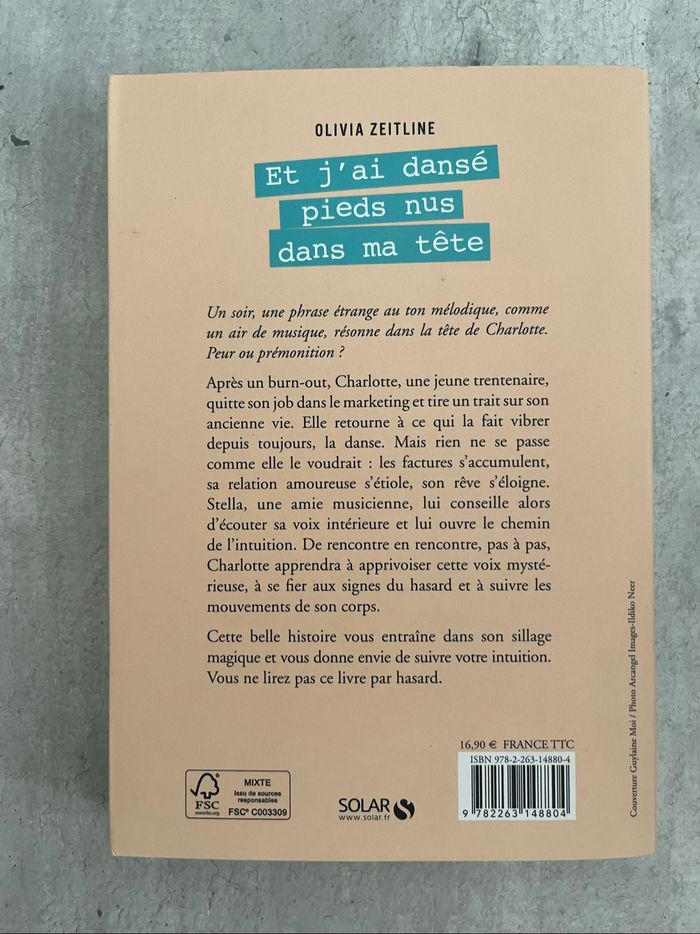Et j’ai dansé pieds nus dans ma tête de Olivia Zeitline - photo numéro 2