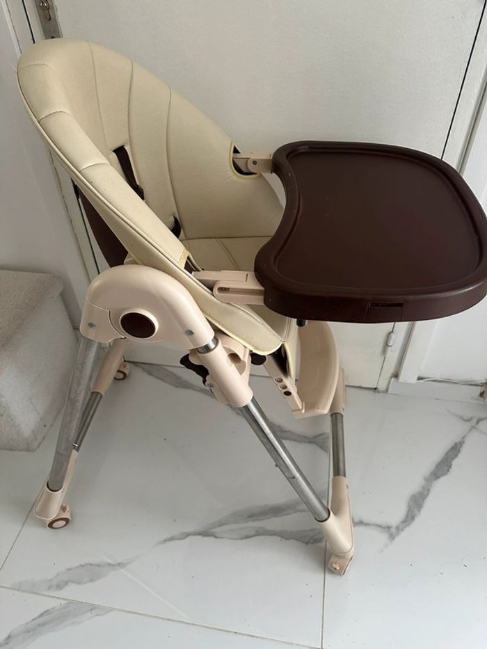 Chaise haute - photo numéro 7