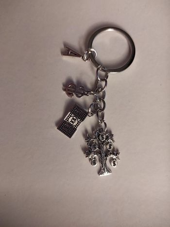 Porte Clé "arbre d'argent" et breloques