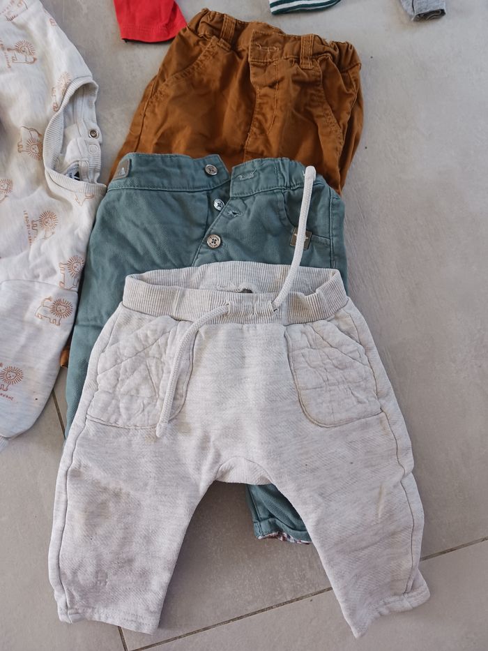 Lot vetement garcon 9 mois - photo numéro 3