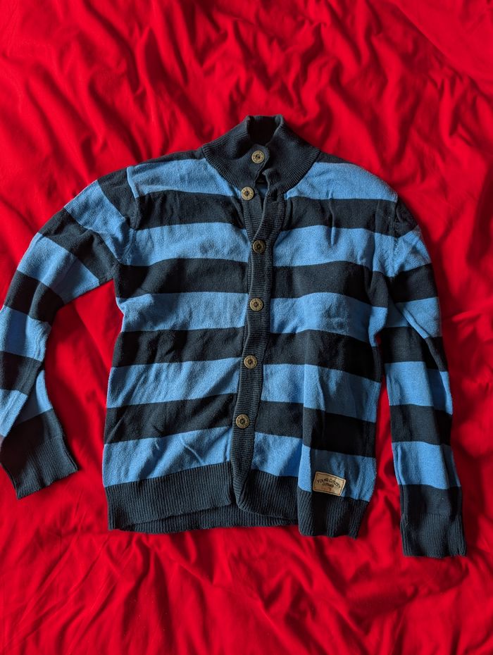 Lot de pulls et gilets - photo numéro 4