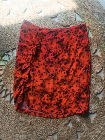 Jupe à volants rouge et noir Taille 38 Promod En très bon état