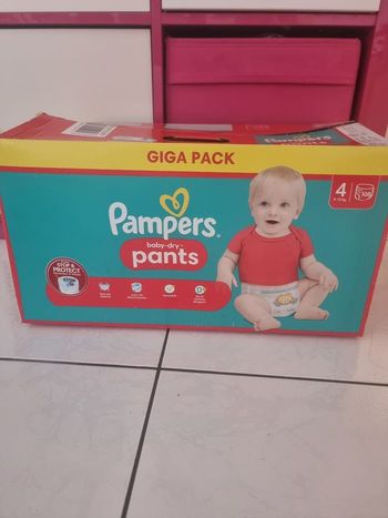 Pants taille 4 giga pack