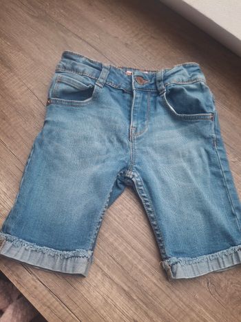 Short Levis