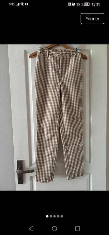 Pantalon coupe droite à carreaux marron et blanc