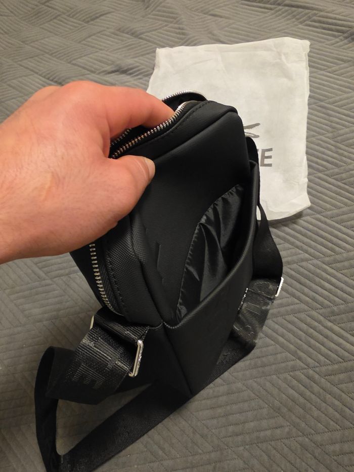 Sac à bandoulière Lacoste - photo numéro 8