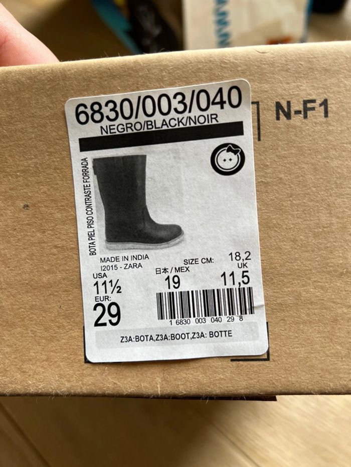 Bottes noires chaudes taille 29 Zara etat satisfaisant - photo numéro 4