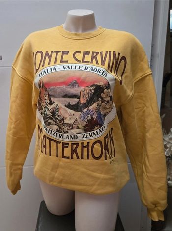 Pull moutarde Bershka