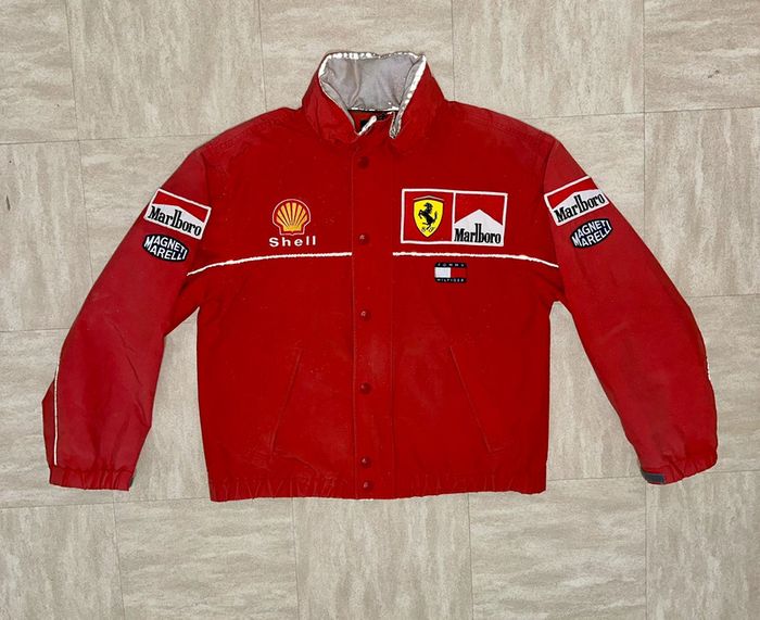 Veste Ferrari x Tommy x Marlboro - photo numéro 16