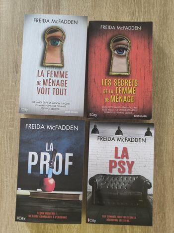 Lot 4 livres de Freida McFadden