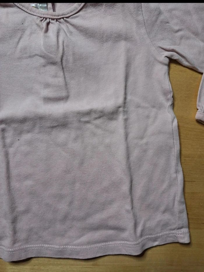 T-shirt manches longues pour fille taille 24 mois Marque lulu Castagnettes très bon état - photo numéro 3
