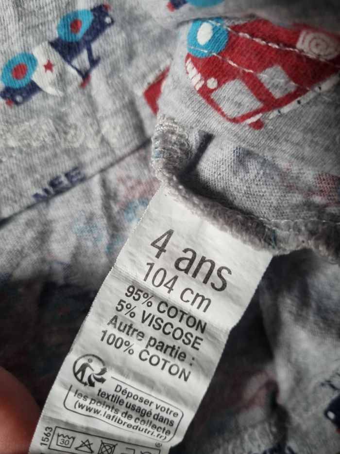 Ensemble pyjama motifs camions pompiers et polices 4ans - photo numéro 4