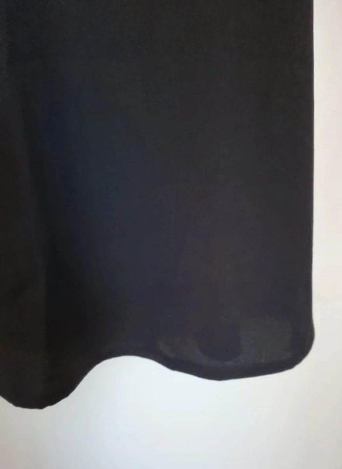 Robe noire trapèze, sans manches - photo numéro 4