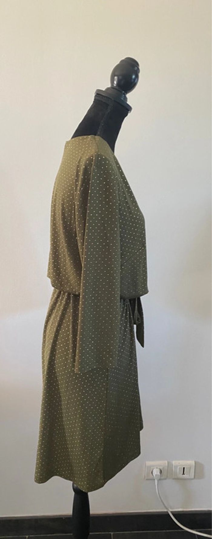 Robe Vero Moda vert kaki à pois dorés taille M - photo numéro 5