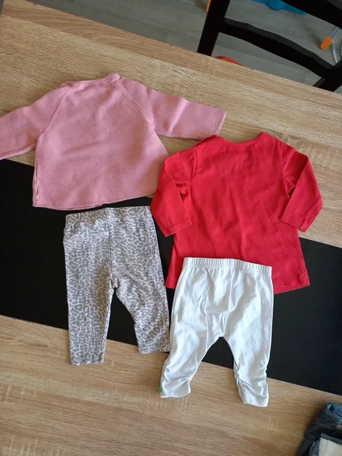 Lot de vêtements bébé fille 6 mois - photo numéro 5