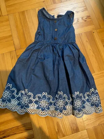 Robe broderie