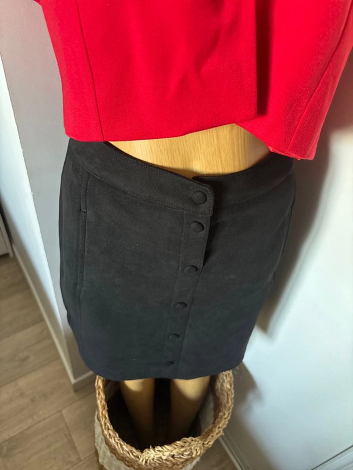 Jupe courte taille 34 - photo numéro 2