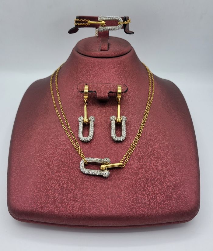 Parure en acier inoxydable