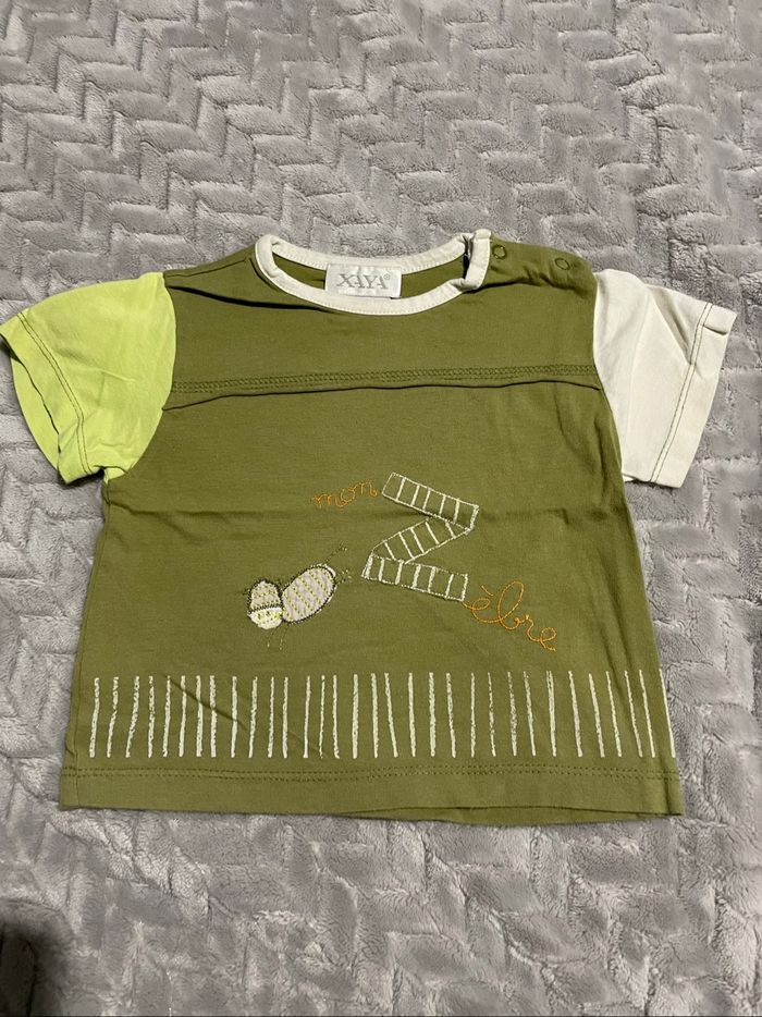 2 Tshirts manches courtes 12 mois - photo numéro 4