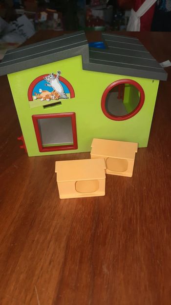 Playmobil 9276 maisonnette des chats . Incomplet
