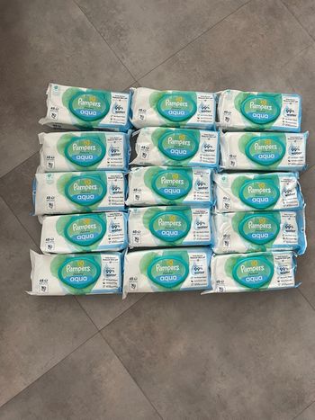 15 paquets de lingettes Pampers Aqua