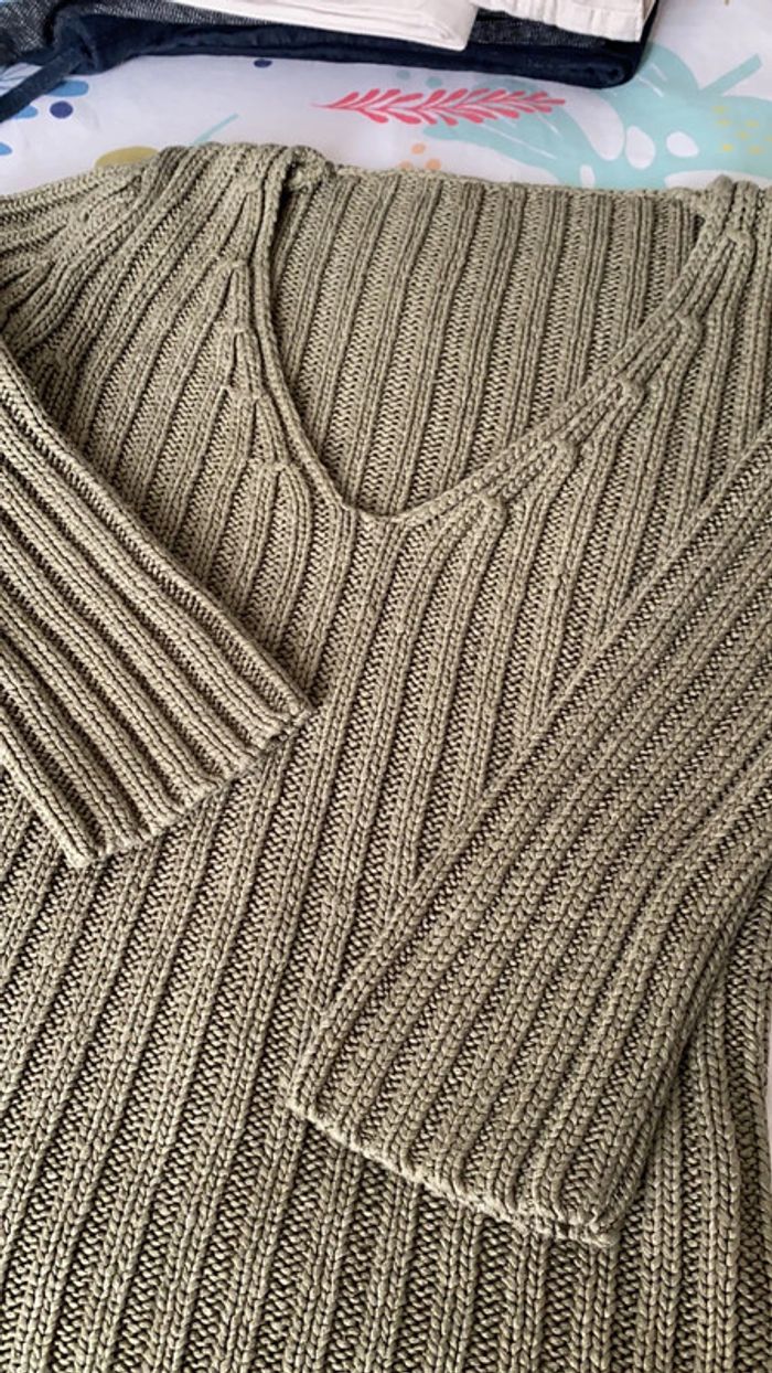 Pull léger kaki - photo numéro 2