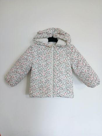 Petite doudoune fleurie 36 mois