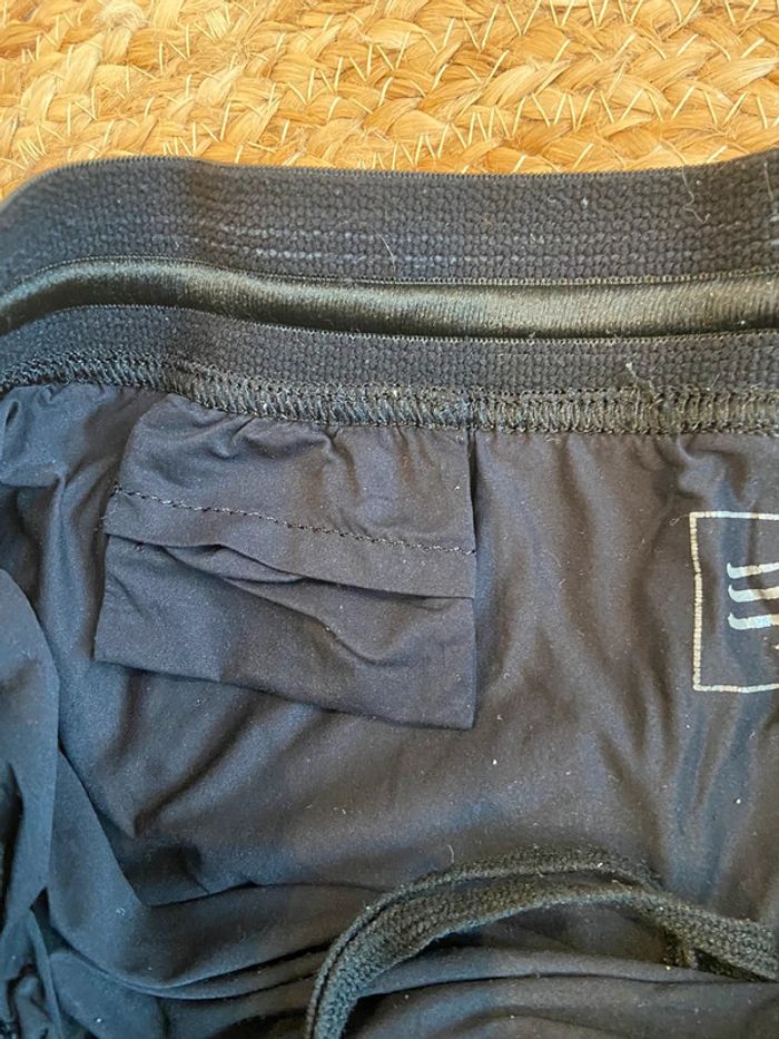 Short compressport de running taille L - photo numéro 4