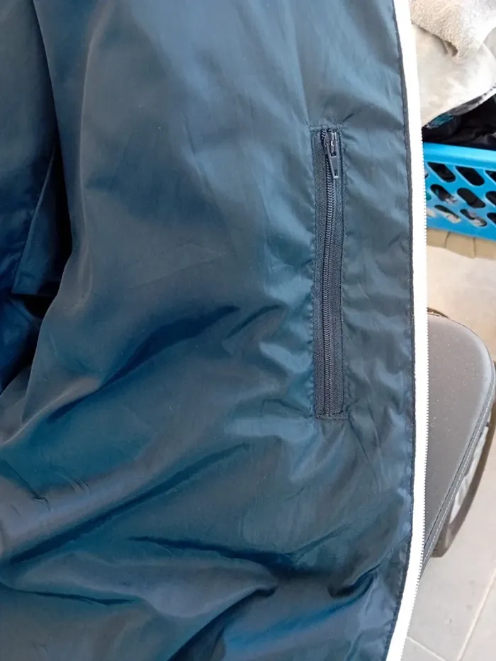 Doudoune  de qualité en Taille L ,à saisir  Marque Eldera 4 poches - photo numéro 5