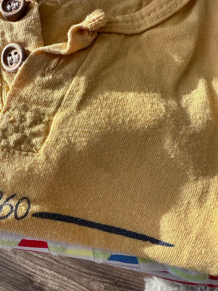 - Combishort Kimadi - 6 mois - bon état, mini tache - photo numéro 3