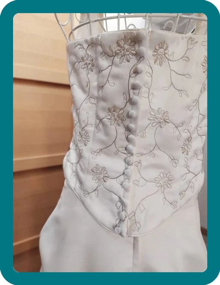 Robe de mariée jupe et bustier - photo numéro 4