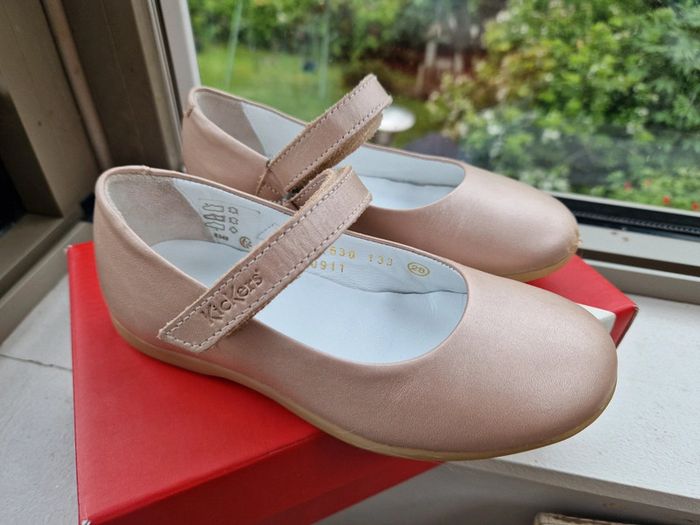 Ballerines Kickers rose 28 en bon état - photo numéro 2