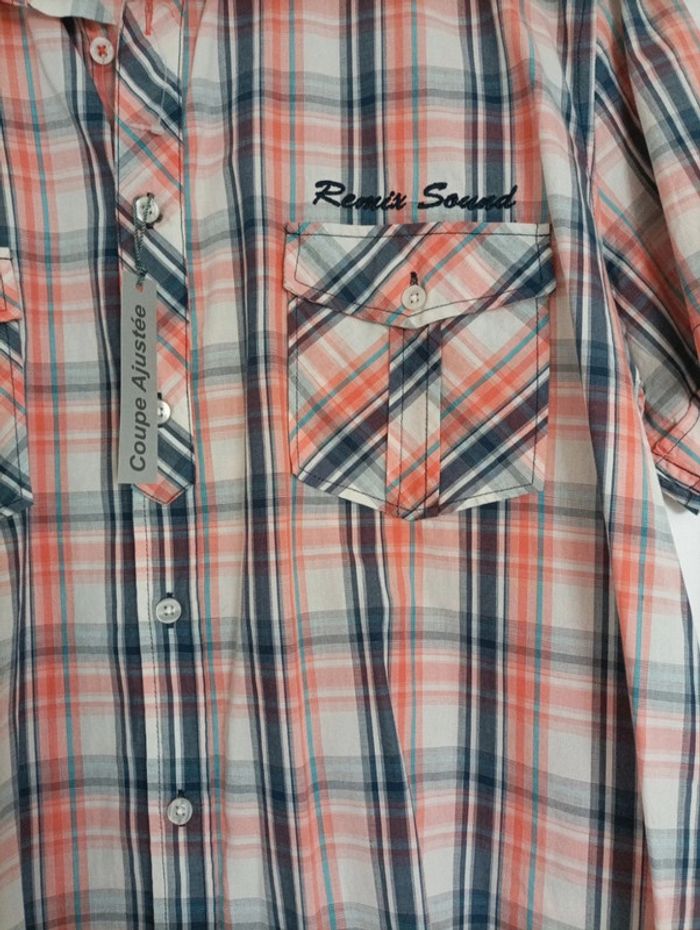 Superbe chemise à carreaux - photo numéro 4